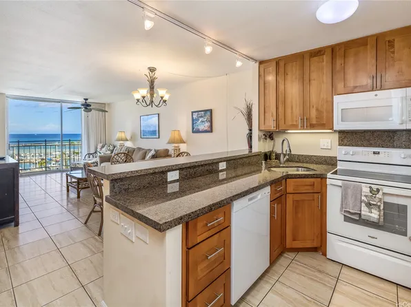 1765 Ala Moana Blvd APT 1286, Honolulu, HI 96815