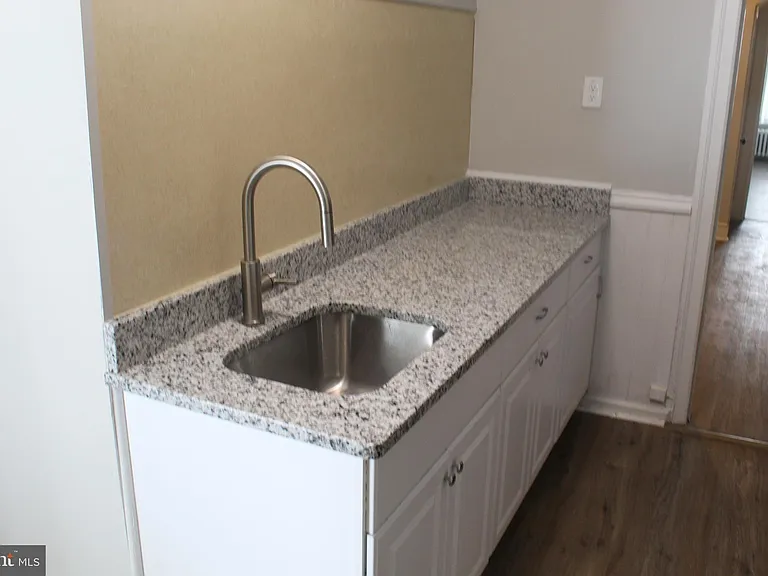 134 E Washington St #1 — Photo 14