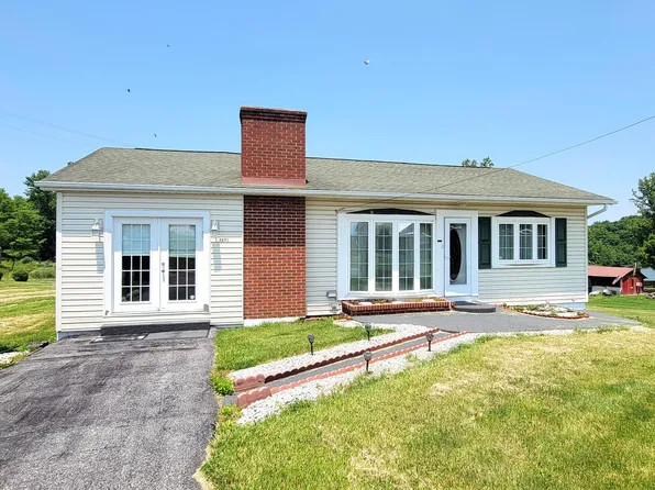 5871 Ballard Red Sulphur Pkwy, Ballard, WV 24918