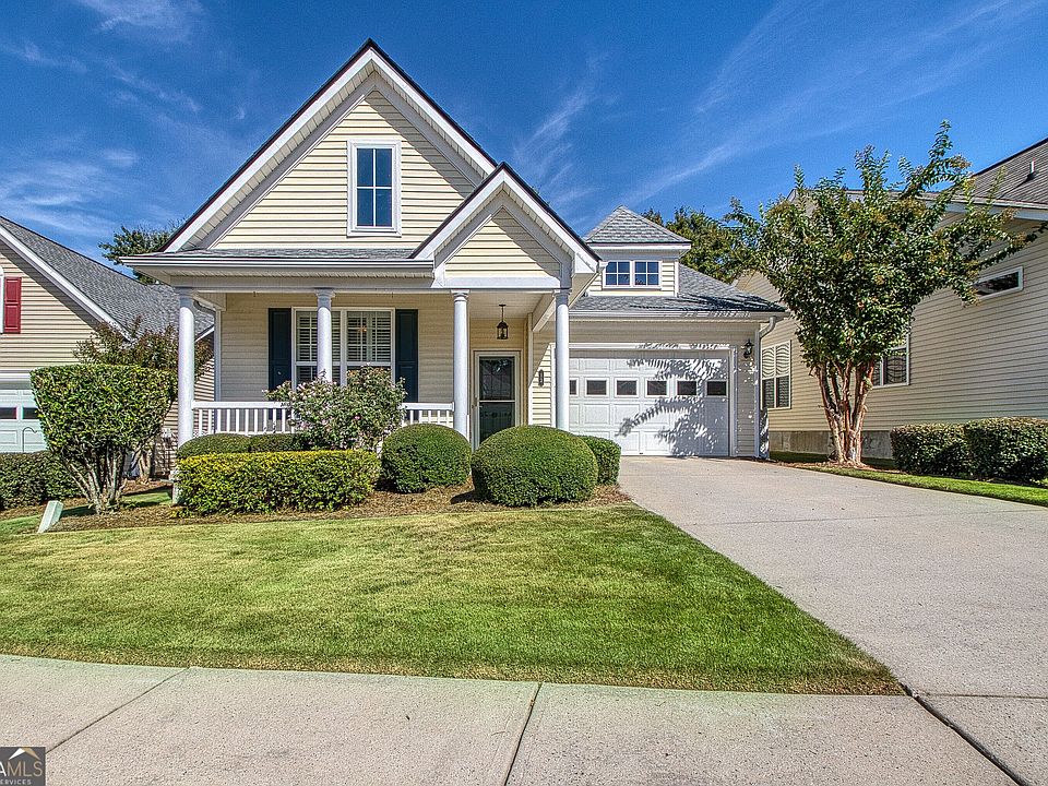 1st image of 13 Hampshire Ln
