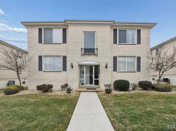 12568 Chardin Pl APT 1, Saint Louis, MO 63128