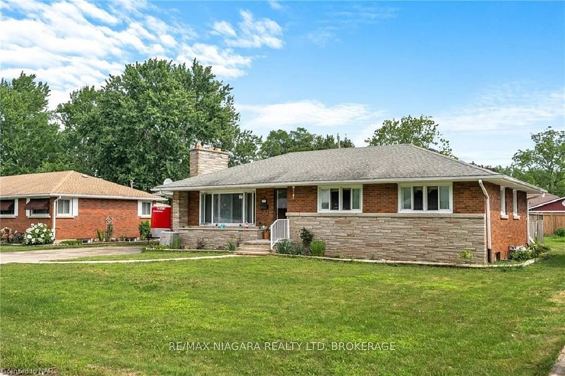 3 bed, $2,650 — Photo 1