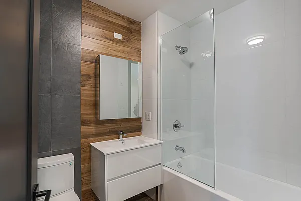 Rented by ERNY LLC | media 8