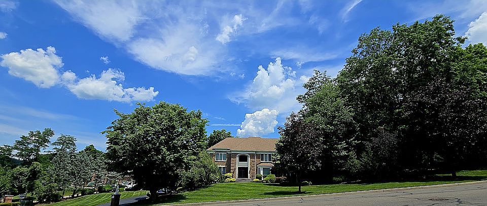 1st image of 67 Seminary Dr