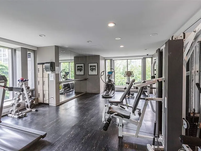 1200 Georgia St W #1405 — Photo 20