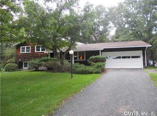 4275 Watervale Rd, Manlius, NY 13104