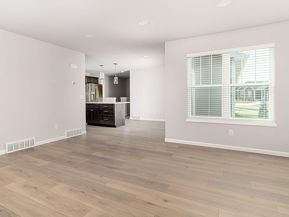 5th image of 6501 Prairie Wood Dr