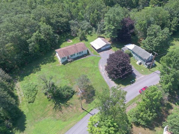 Greenwich Real Estate Greenwich Ny Homes For Sale Zillow