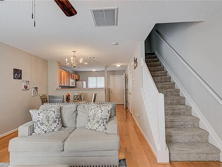 3030 Kensington Pl — Photo 22