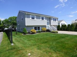 25 Congdon St, Narragansett, RI 02882