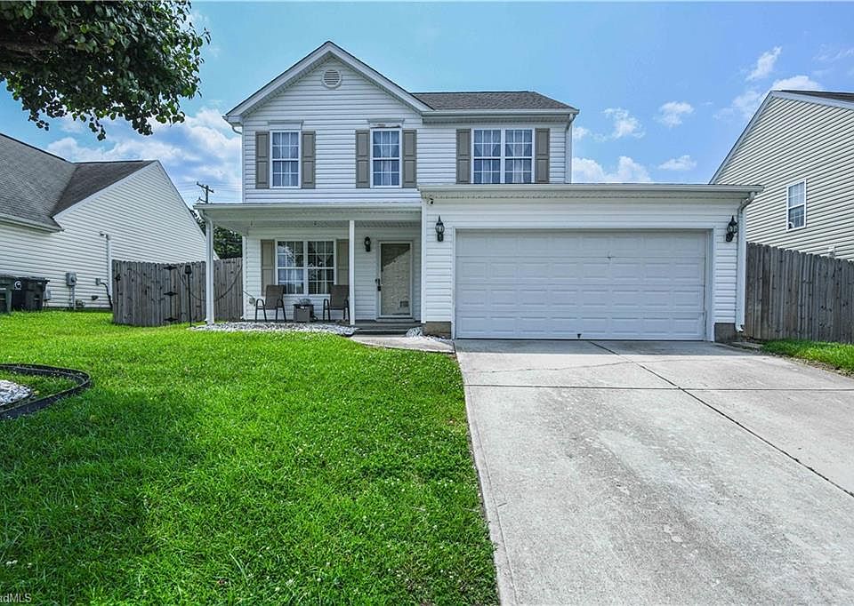 1st image of 14 Forestglade Dr
