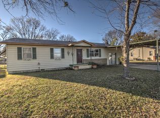 315 S Gray Ct, Chouteau, OK 74337