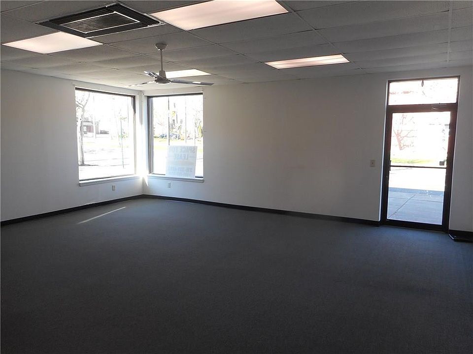 2nd image of 100 S Main St