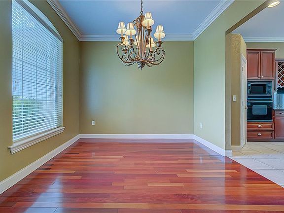 4th image of 1809 Woodpointe Dr