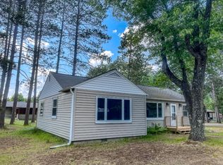 421 Spruce St, Woodruff, WI 54568