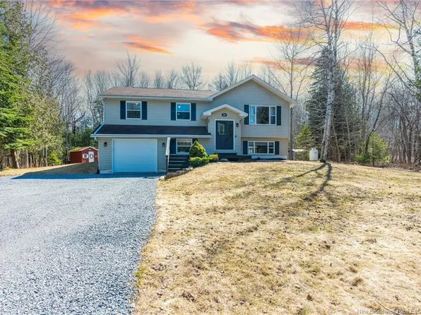 36 Cliff St, Quispamsis, NB E2G 1Y4