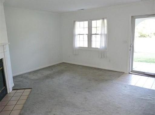2nd image of 23 Ipswich Woods Dr