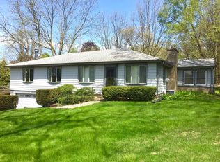 702 N 121st St, Wauwatosa, WI 53226