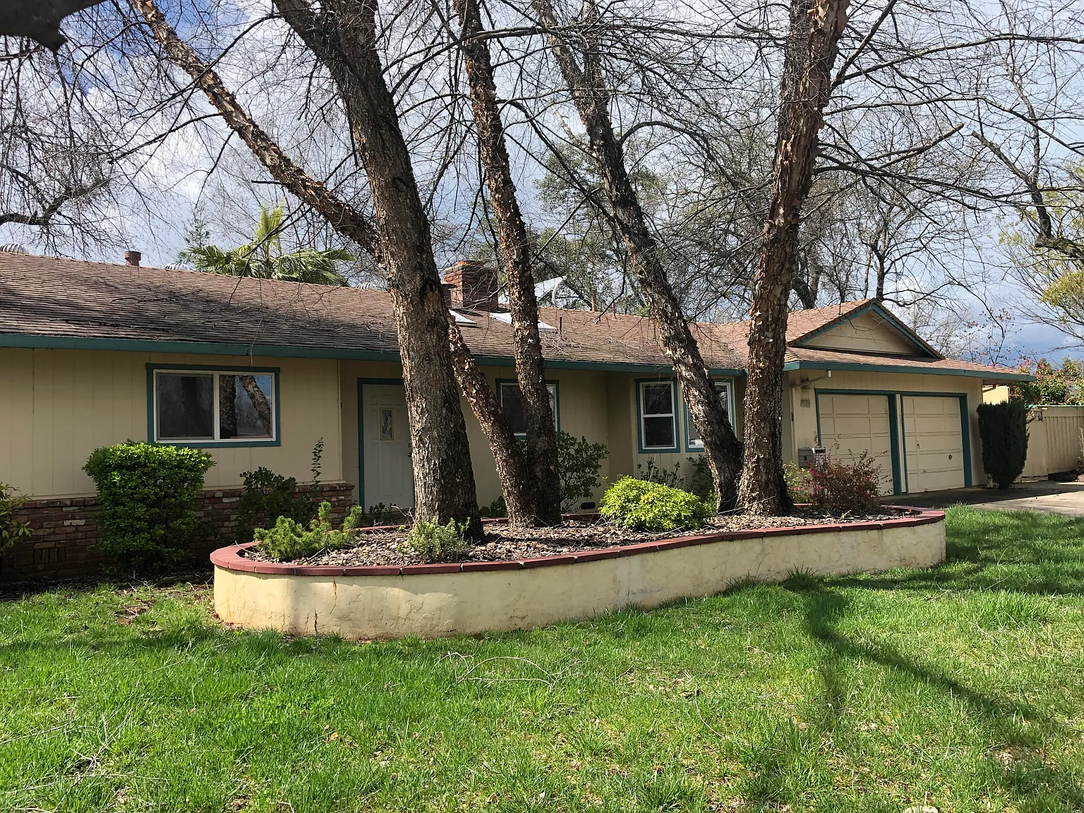 7084 Granada Dr photo 1