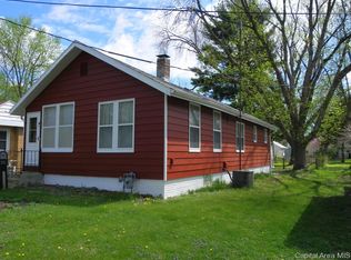1531 Bateman St, Galesburg, IL 61401