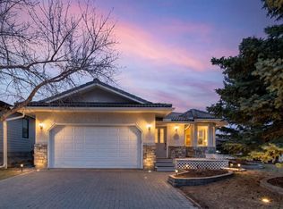 118 W Shawnee Pl SW, Calgary, AB T2Y1X1