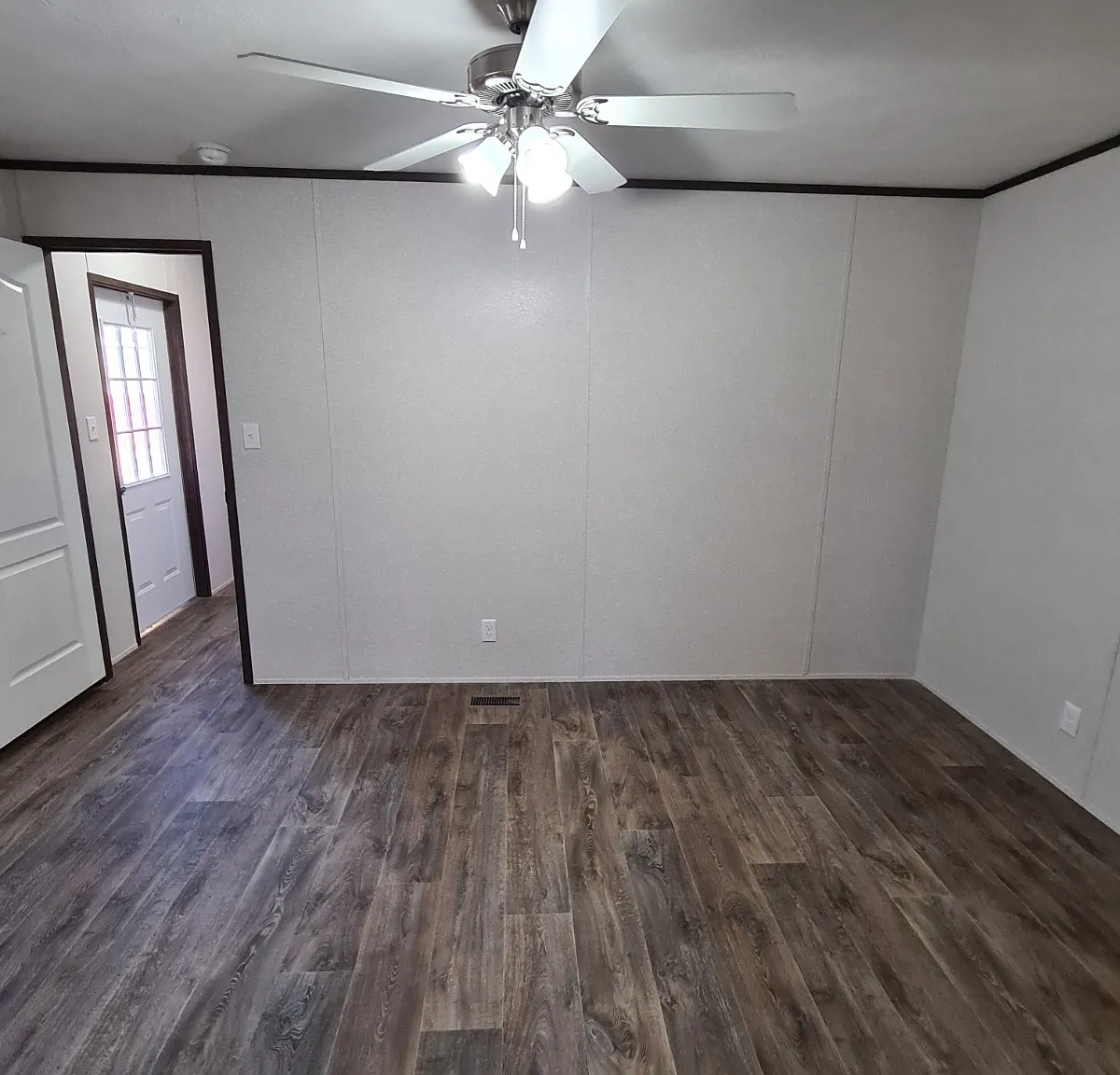 2 bed, 1024 sqft, $2,500 — Photo 3