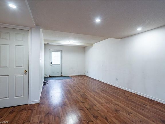 5th image of 156 Freelton Rd #154