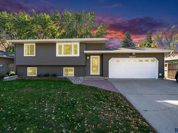 5517 W Chelsea Dr, Sioux Falls, SD 57106