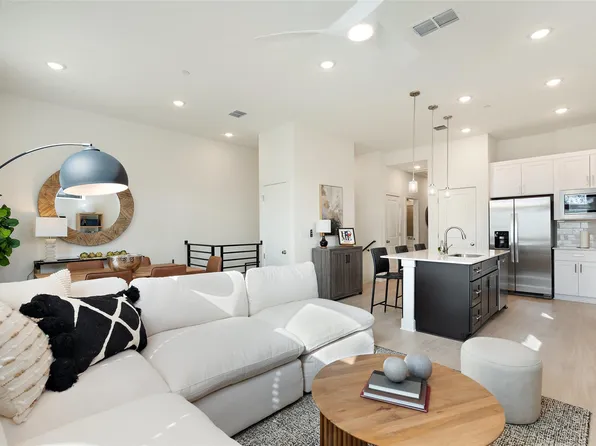 200 W 56th St Unit 7104, Austin, TX 78751