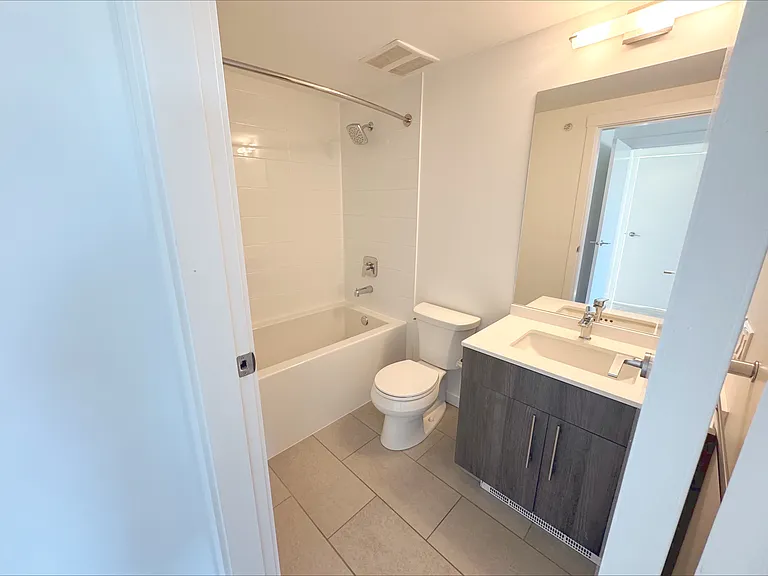 2975 Oak St #103 — Photo 3