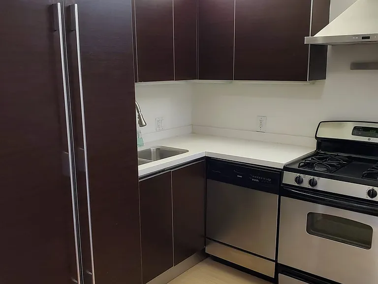 1655 Camden Ave #202 — Photo 4