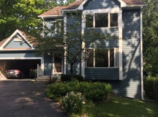 24039 N Valley Rd, Lake Zurich, IL 60047