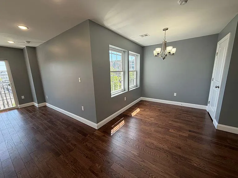 225 S 9th St #2A — Photo 5