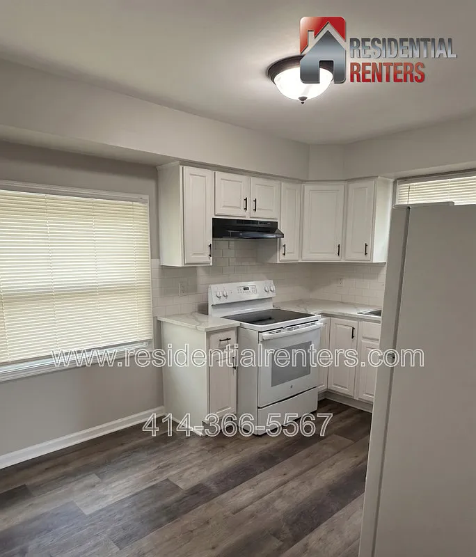 3 bed, 2.0 bath, 1450 sqft, $1,900 — Photo 4