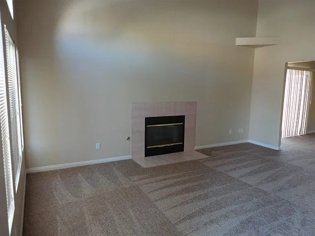 207 Luninborg St — Photo 4
