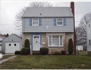 1st image of 737 Earl Ave