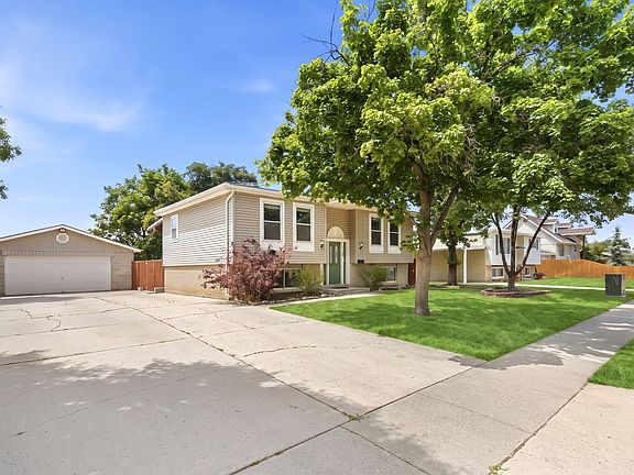 5th image of 9890 S Tonya Dr