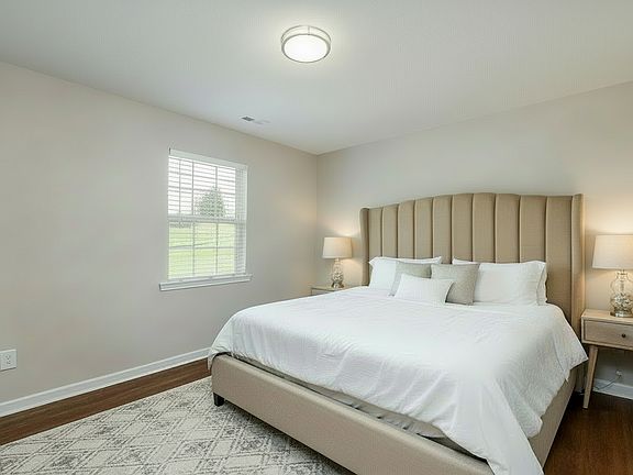 4th image of 3000 S Roan St #33B
