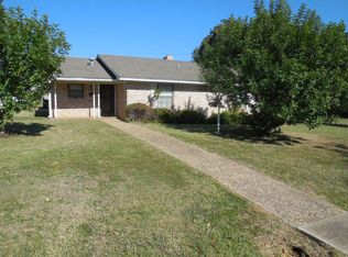 820 Walnut St, Ranger, TX 76470