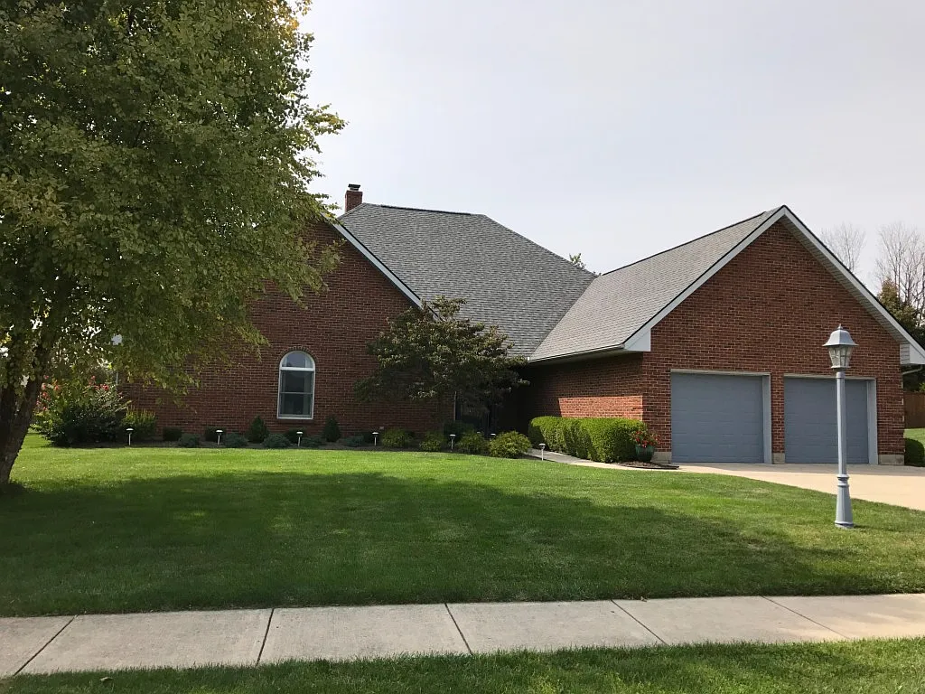 122 Hunterfield Dr photo 1