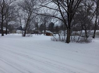 216 W 1st St, Evart, MI