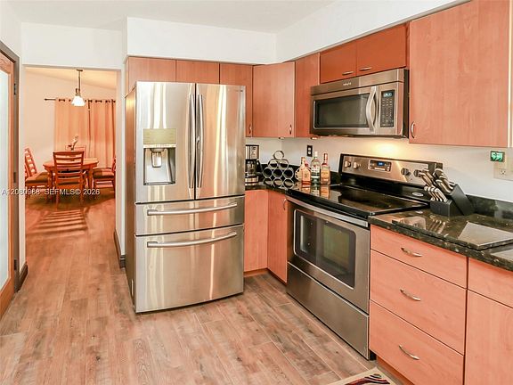 4th image of 635 NE 3rd St