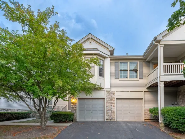 7 E Orchard Ln, Palatine, IL 60067