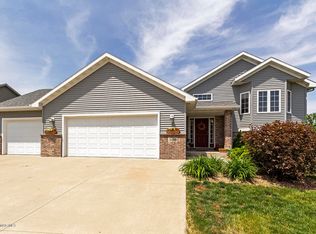 3535 Nebula Ln SW, Rochester, MN 55902