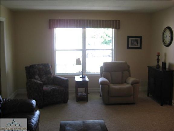 4th image of 2721 Halyard Ct