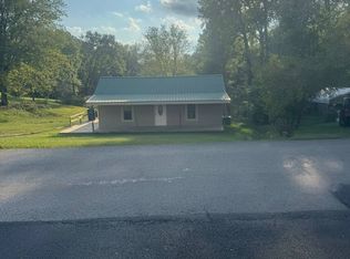 604 Stringtown Rd, Central City, KY 42330