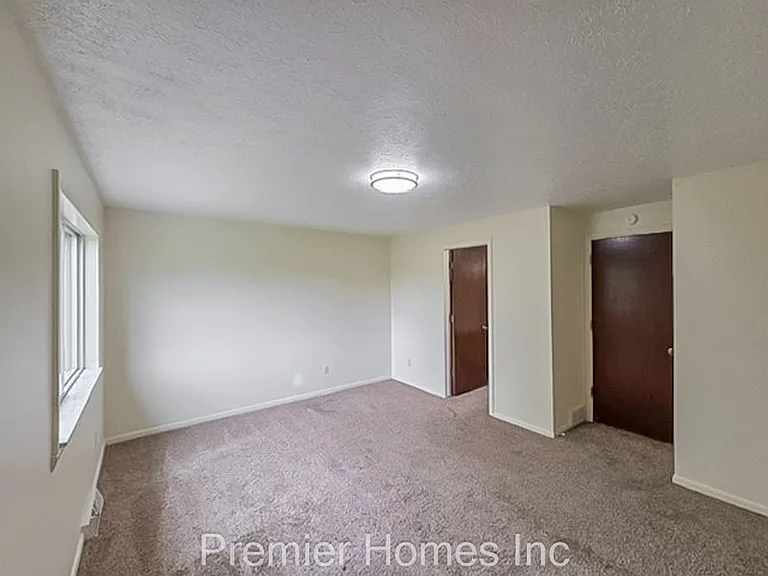 3710 Martindale Rd NE — Photo 9