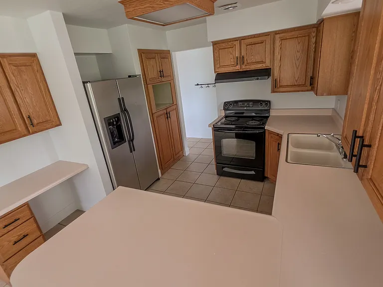 2222 E 6525 S — Photo 9