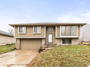 2705 Alberta Ave, Bellevue, NE 68147