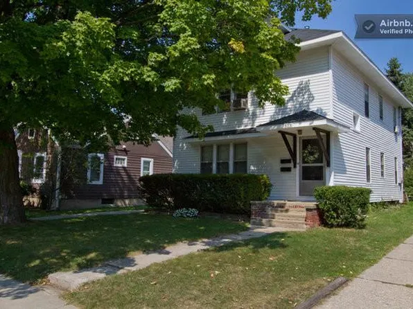 513 Beech St, East Lansing, MI 48823